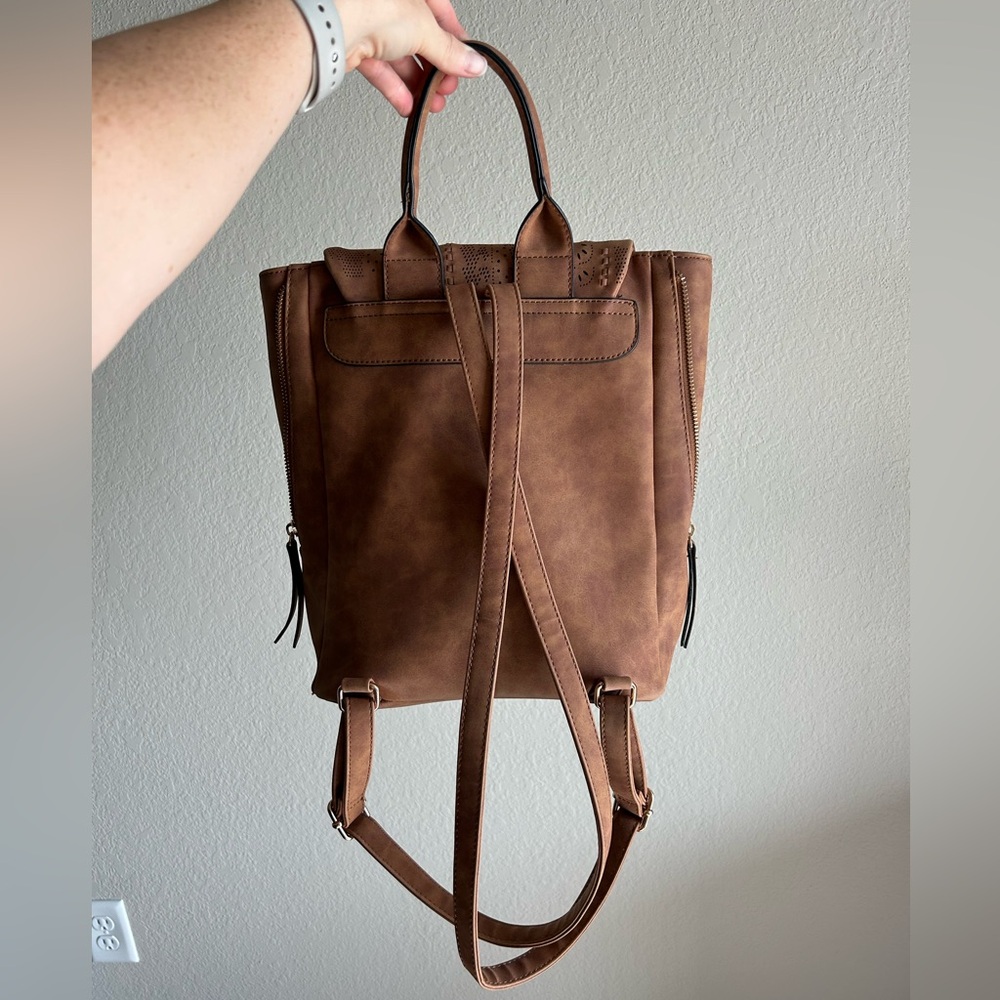 Backpack - Picture 2 of 2